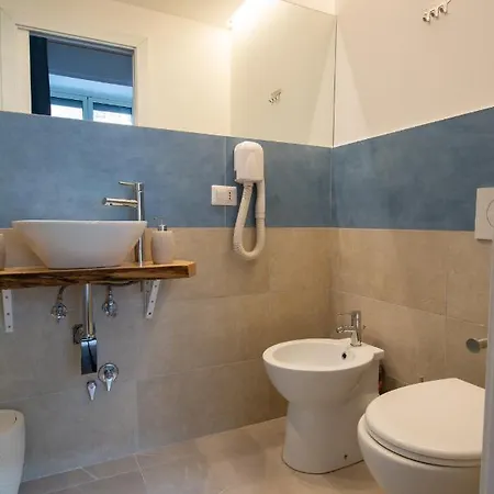 Eco Rooms Velacatania Affittacamere