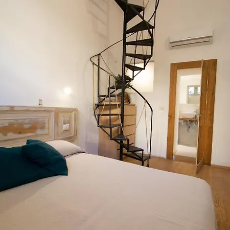 Catania Central Rooms 3*